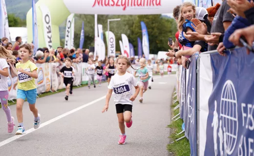 Dzieci też miały swój bieg na Festiwalu Biegowym. Była radość i zdrowa rywalizacja  - 33
